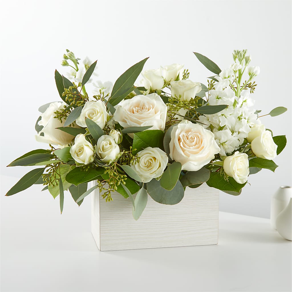 Fresh Linen Box Bouquet – Ros-al Floral, Forest City PA