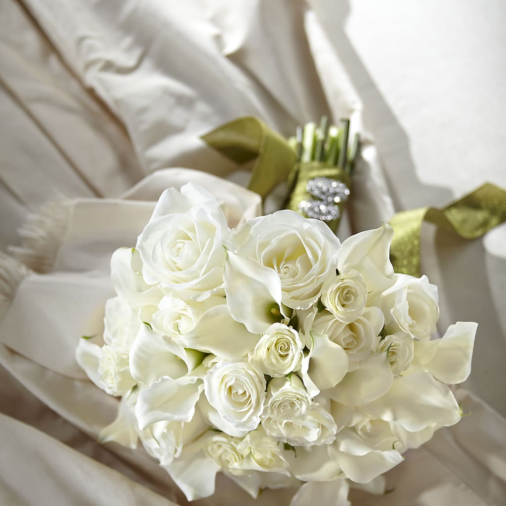 Serene Highness Bouquet – Ros-al Floral, Forest City PA