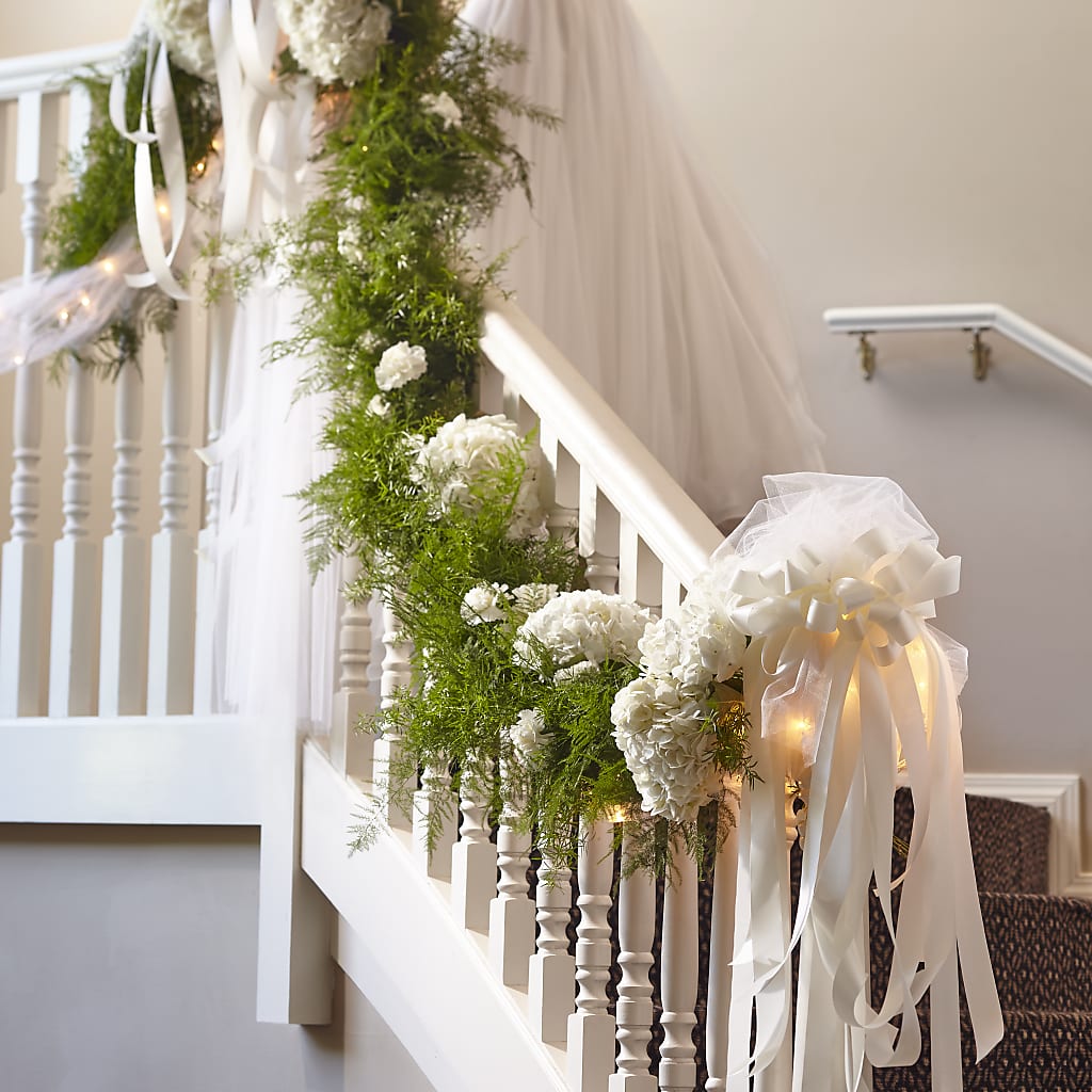 Champagne Dreams Garland – Ros-al Floral, Forest City PA