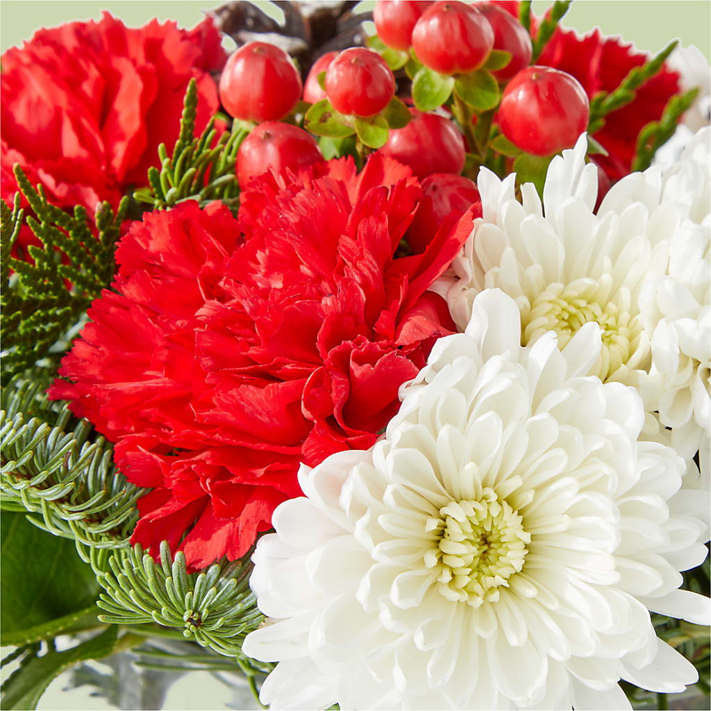 Snow Angel Bouquet –  Ros-al Floral, Forest City PA